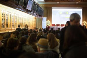 Clase Ejecutiva UC graduó a alumnos de Walmart de sus programas de diplomado online.