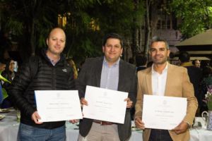 Clase Ejecutiva UC graduó a alumnos de Walmart de sus programas de diplomado online.